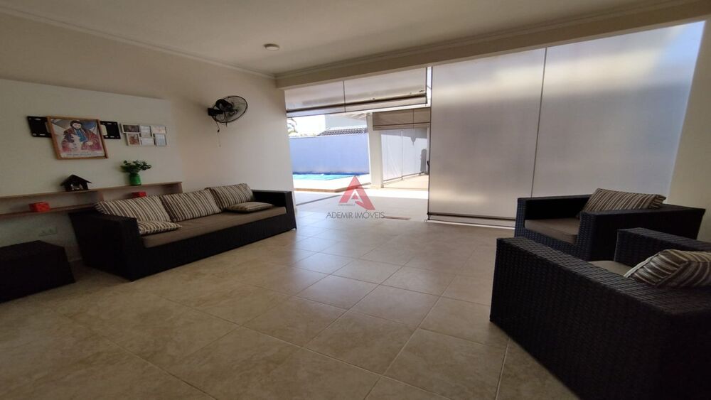 Casa à venda com 4 quartos, 396m² - Foto 17