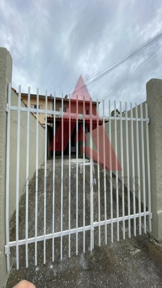 Casa à venda com 2 quartos, 67m² - Foto 1