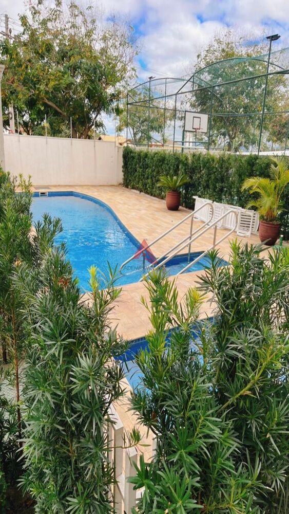 Apartamento à venda com 2 quartos, 75m² - Foto 4