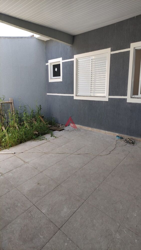 Casa à venda com 3 quartos, 105m² - Foto 3