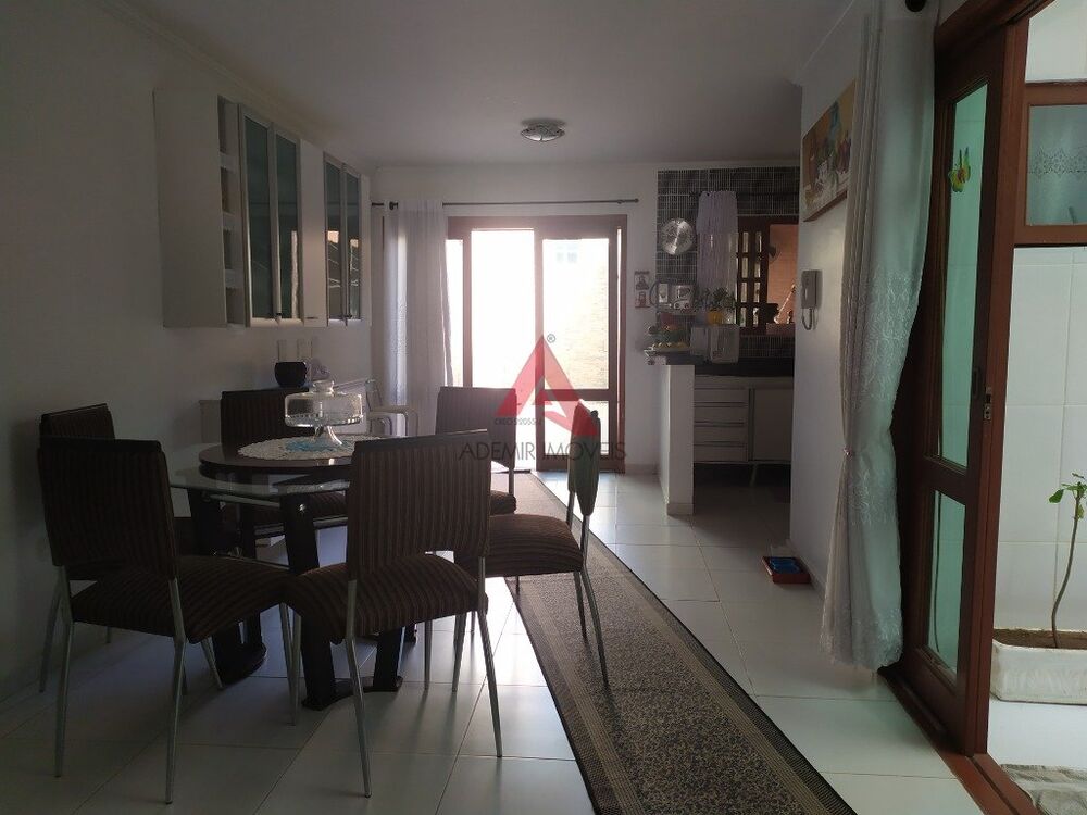 Casa, 3 quartos, 223 m² - Foto 9