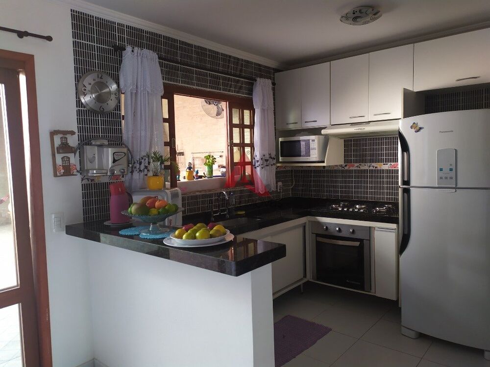 Casa, 3 quartos, 223 m² - Foto 11