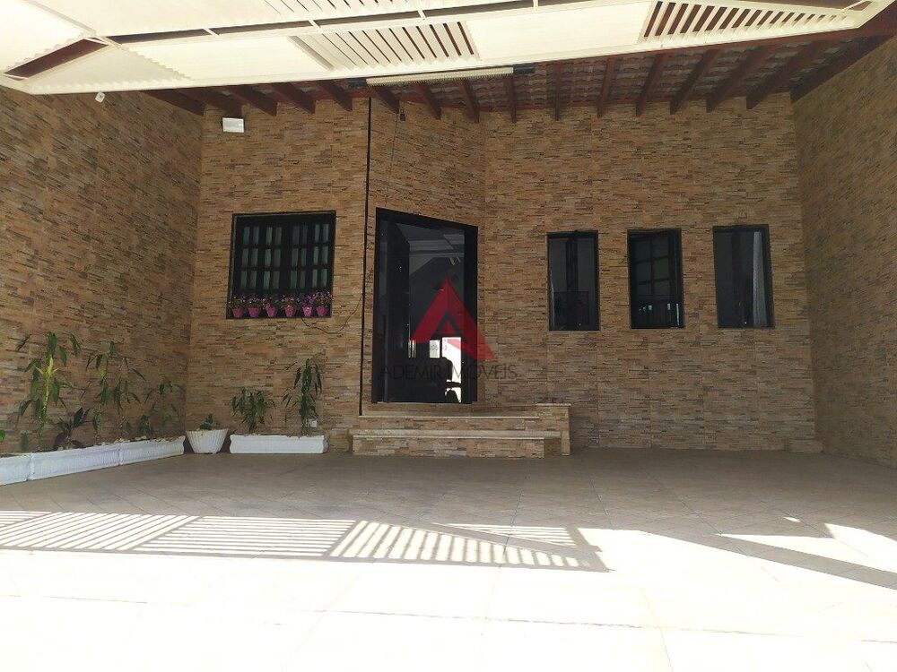 Casa, 3 quartos, 223 m² - Foto 3