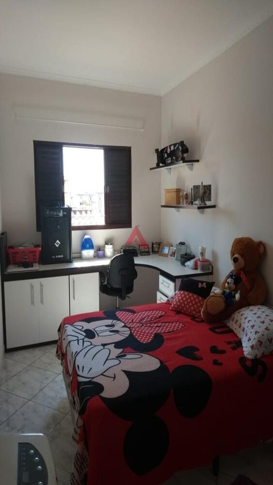 Casa, 3 quartos, 180 m² - Foto 2