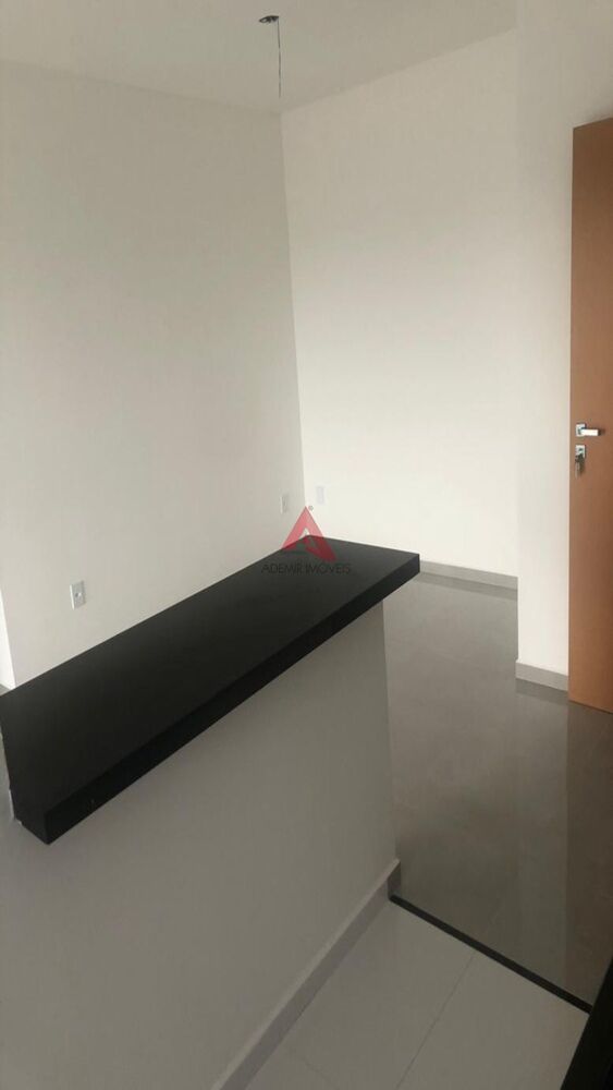 Apartamento para alugar com 3 quartos, 72m² - Foto 4