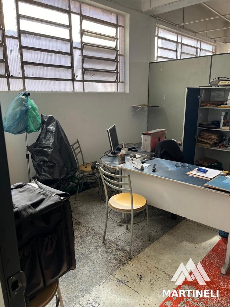 Depósito-Galpão-Armazém à venda com 1 quarto, 324m² - Foto 4