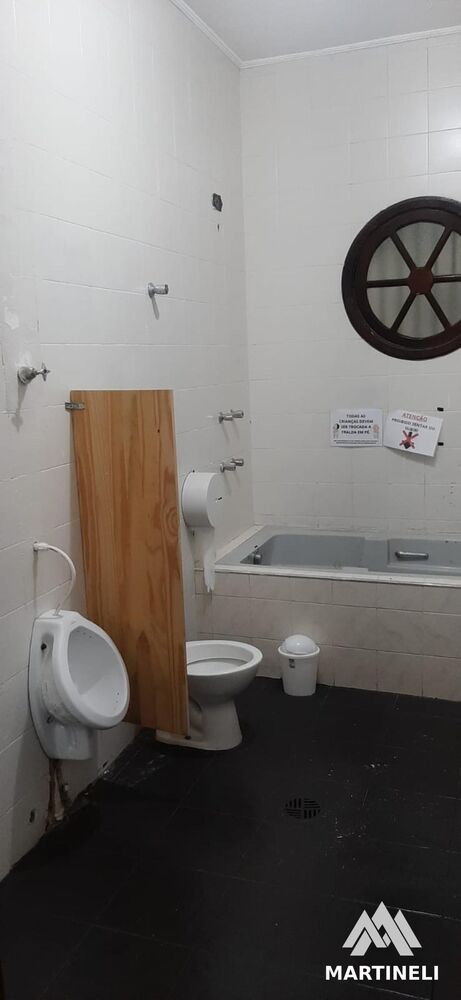 Casa à venda com 3 quartos, 330m² - Foto 11