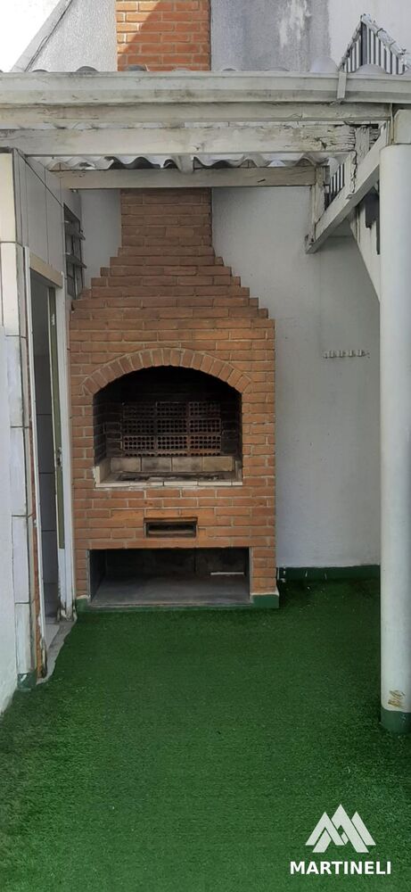 Casa à venda com 3 quartos, 330m² - Foto 4