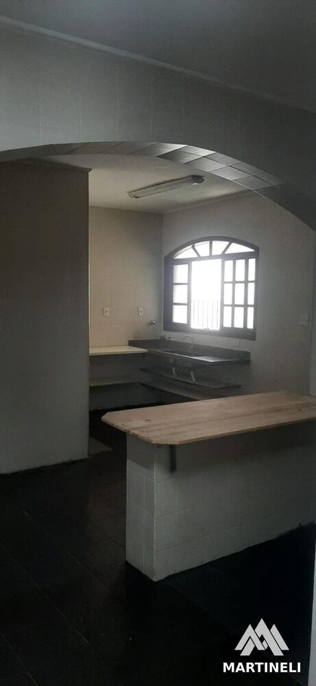 Casa à venda com 3 quartos, 330m² - Foto 10