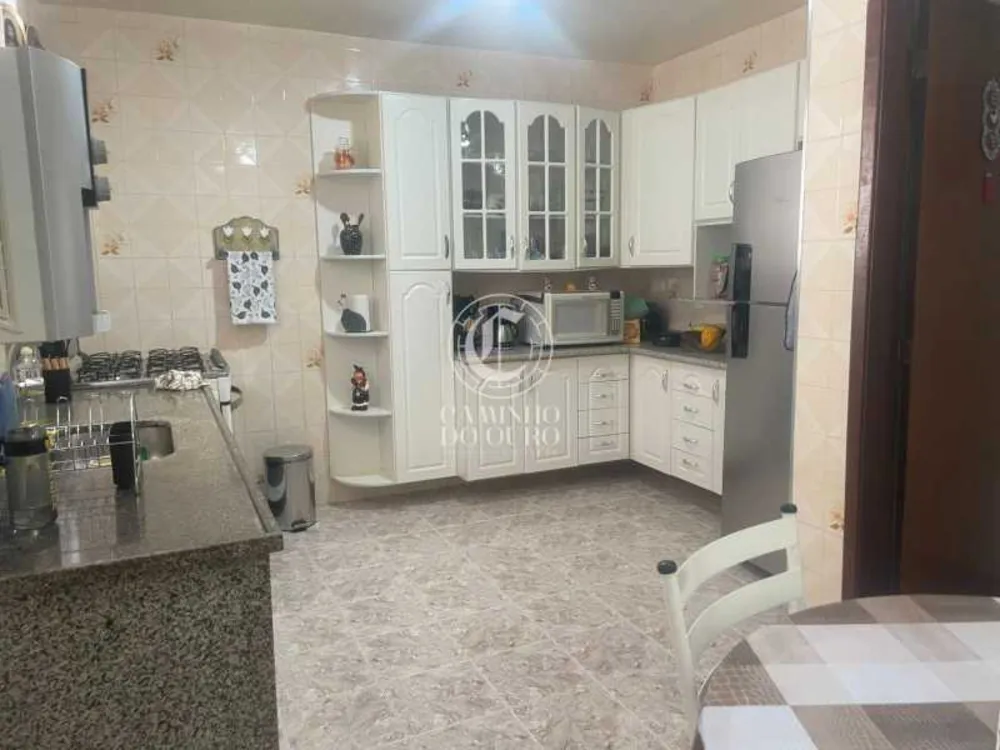 Casa, 4 quartos, 190 m² - Foto 2