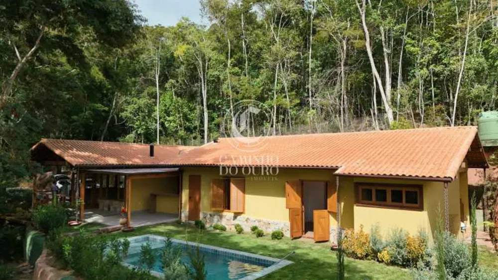 Casa, 4 quartos, 244 m² - Foto 1