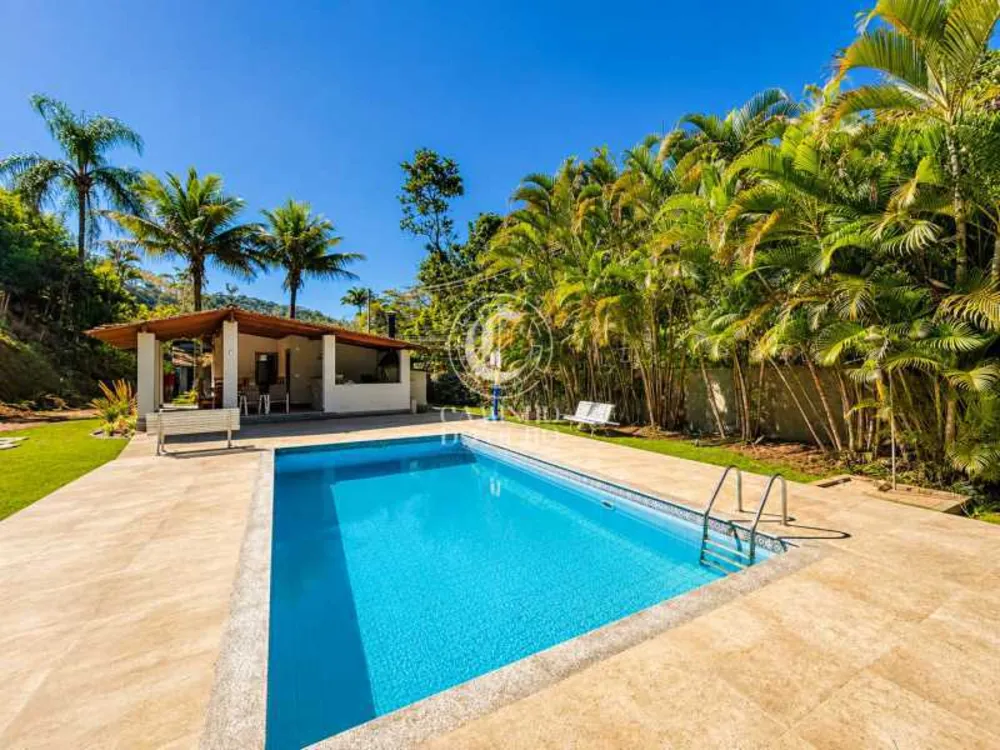 Casa, 5 quartos, 200 m² - Foto 1