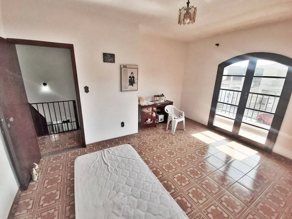 Casa, 3 quartos, 250 m² - Foto 6
