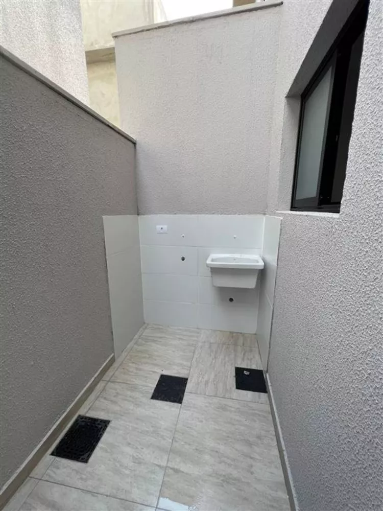 Casa à venda com 2 quartos, 59m² - Foto 5