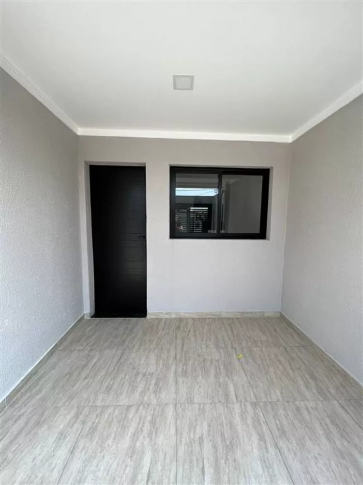 Casa à venda com 2 quartos, 59m² - Foto 2