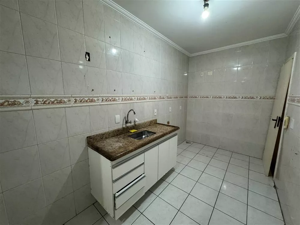 Apartamento à venda com 3 quartos, 96m² - Foto 8