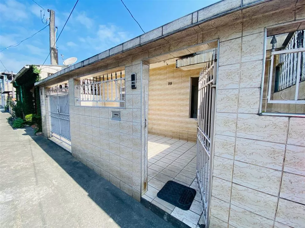 Casa à venda com 3 quartos, 80m² - Foto 2