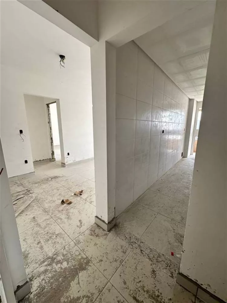 Apartamento à venda com 3 quartos, 101m² - Foto 7