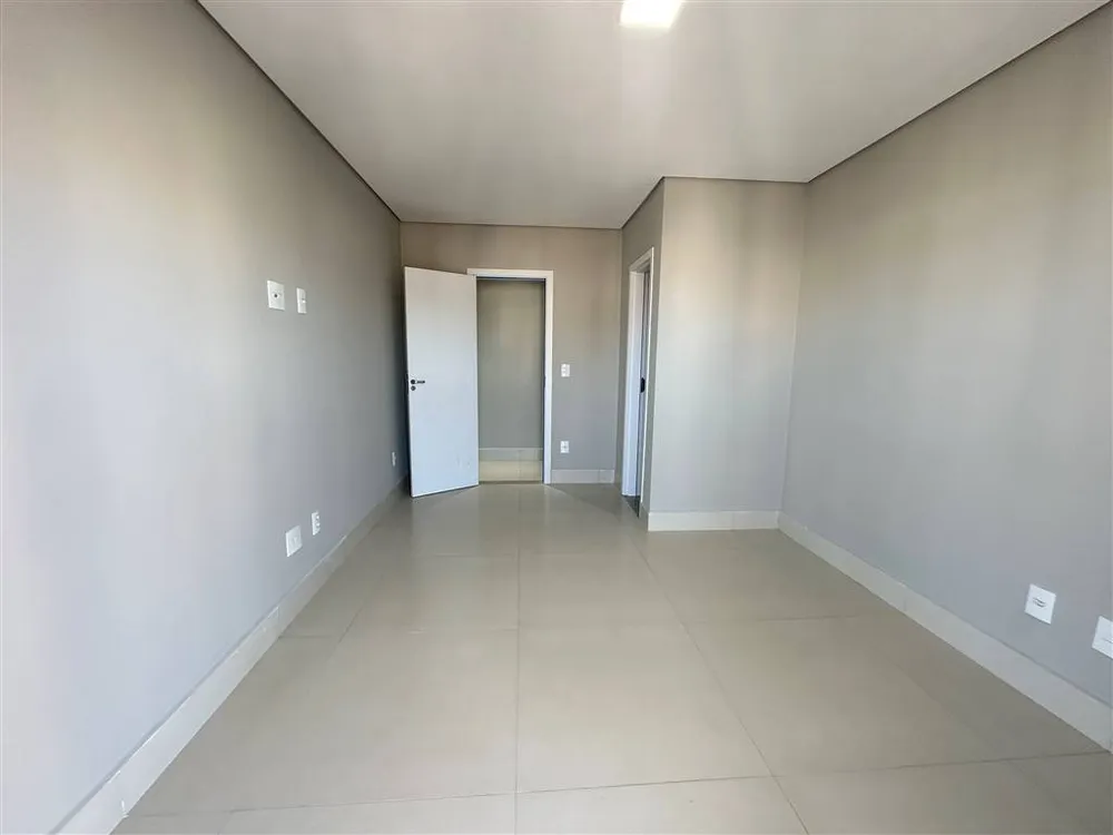 Cobertura, 4 quartos, 219 m² - Foto 9