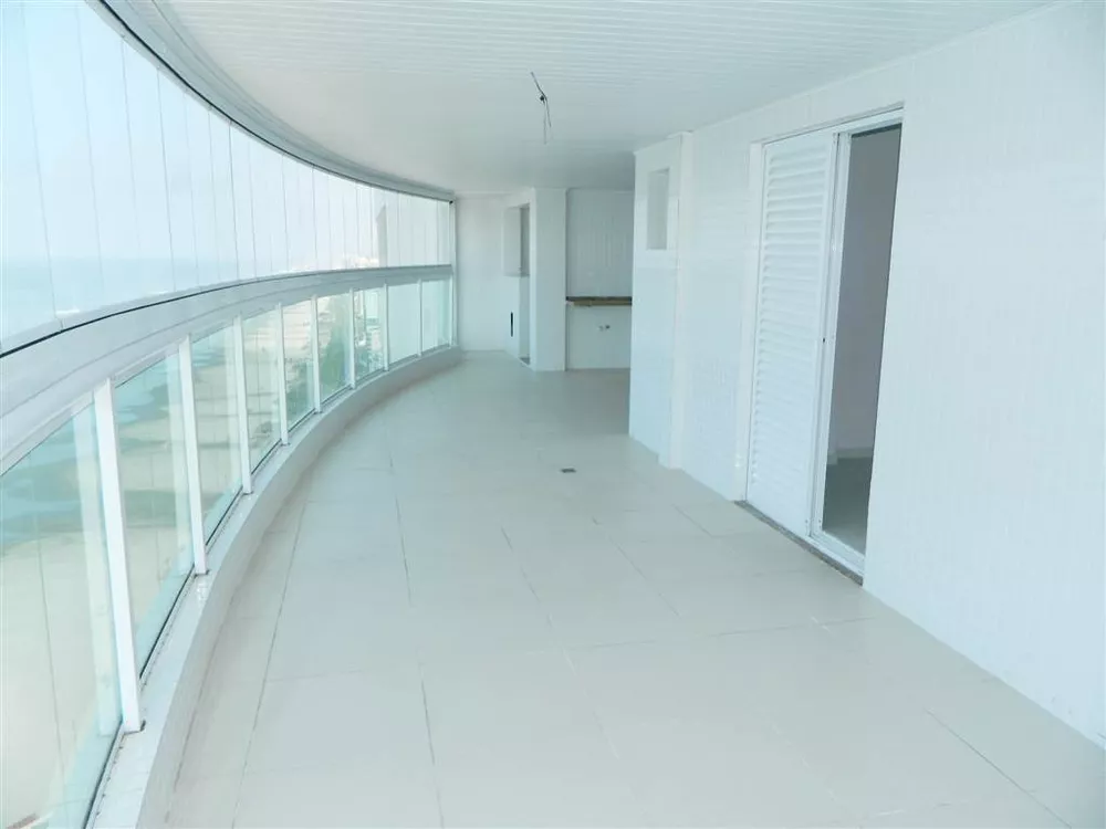 Apartamento à venda com 3 quartos, 206m² - Foto 7