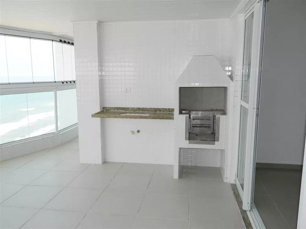 Apartamento à venda com 3 quartos, 206m² - Foto 5