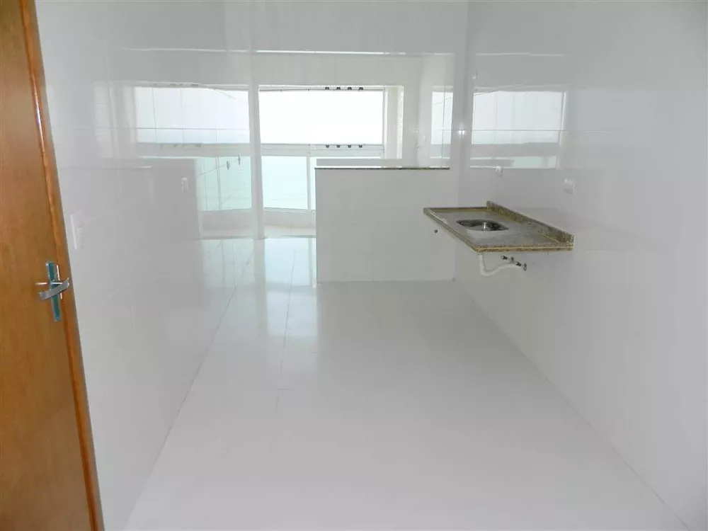 Apartamento à venda com 3 quartos, 206m² - Foto 9