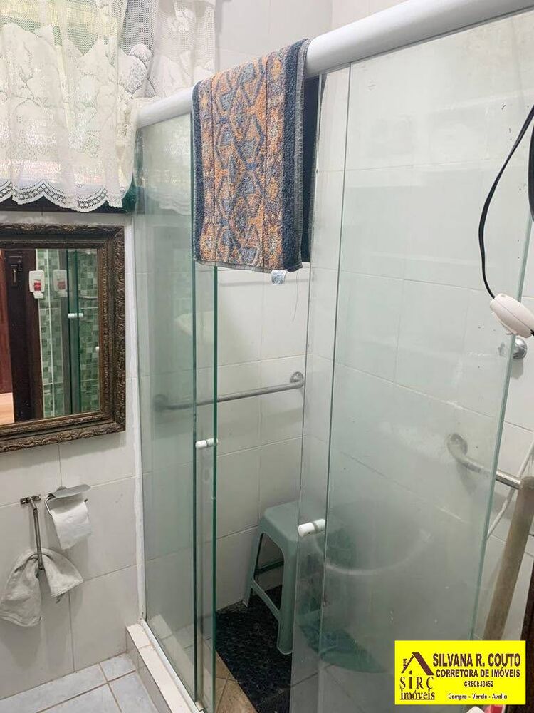 Casa de Condomínio à venda com 3 quartos, 360m² - Foto 4