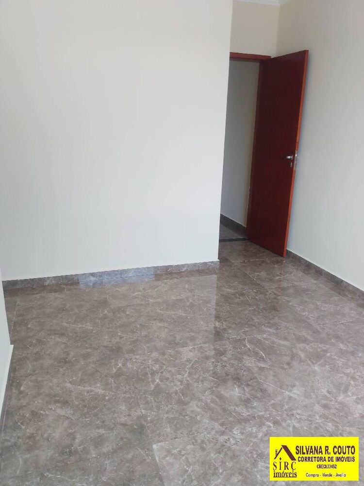 Casa à venda com 3 quartos, 2402m² - Foto 3