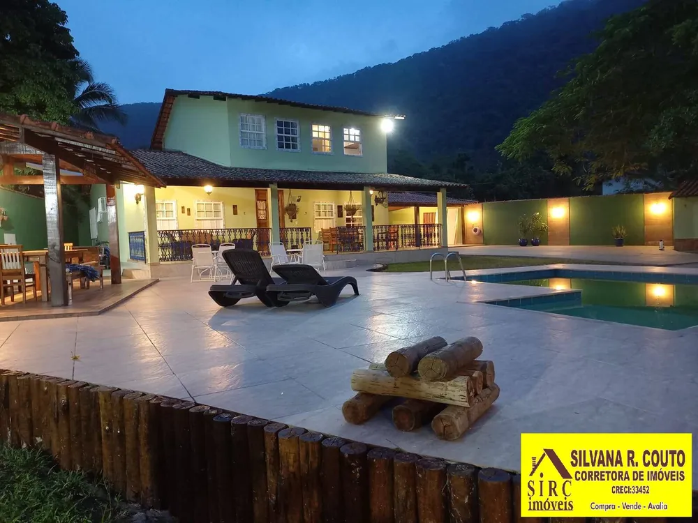 Chácara, 6 quartos, 1200 m² - Foto 1