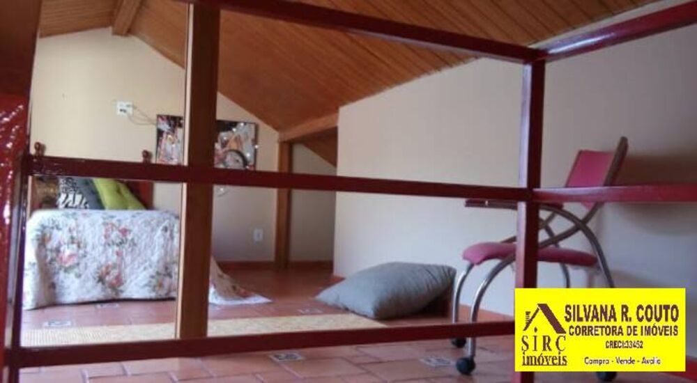 Casa, 5 quartos, 1057 m² - Foto 1