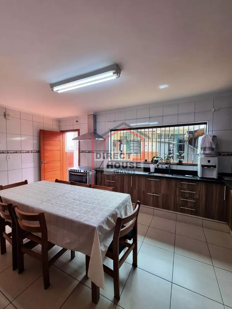 Casa, 3 quartos, 197 m² - Foto 3
