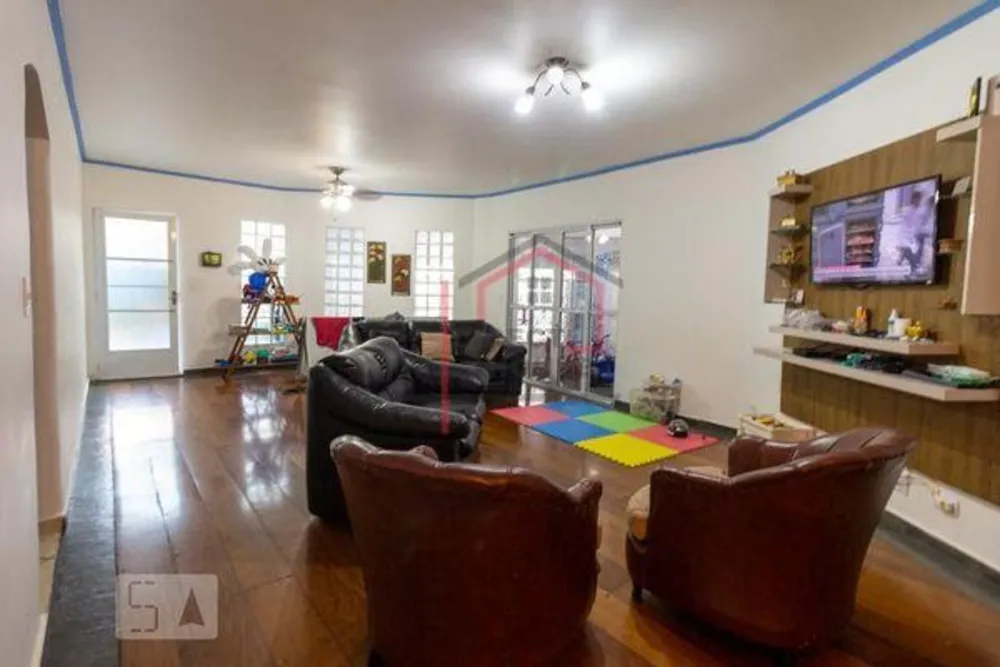 Casa, 3 quartos, 230 m² - Foto 1