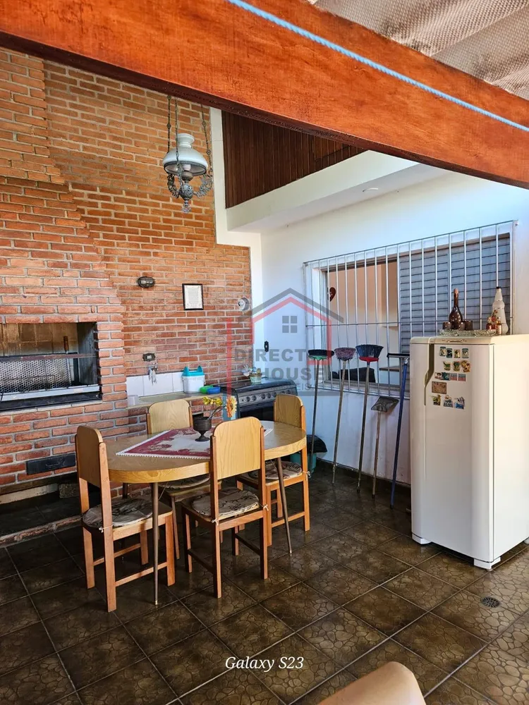 Casa, 3 quartos, 229 m² - Foto 13