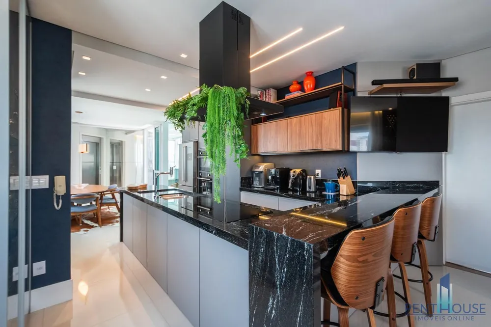 Apartamento, 4 quartos, 242 m² - Foto 2