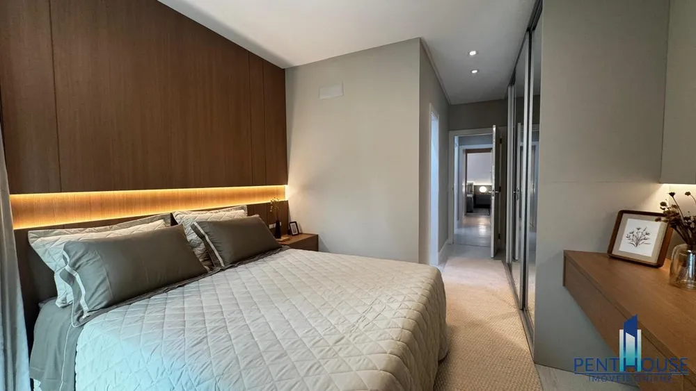 Apartamento, 3 quartos, 134 m² - Foto 2