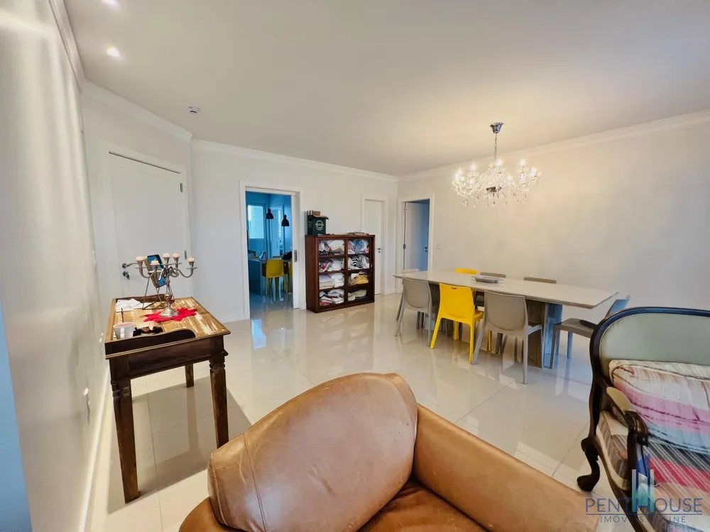 Apartamento, 3 quartos, 140 m² - Foto 1