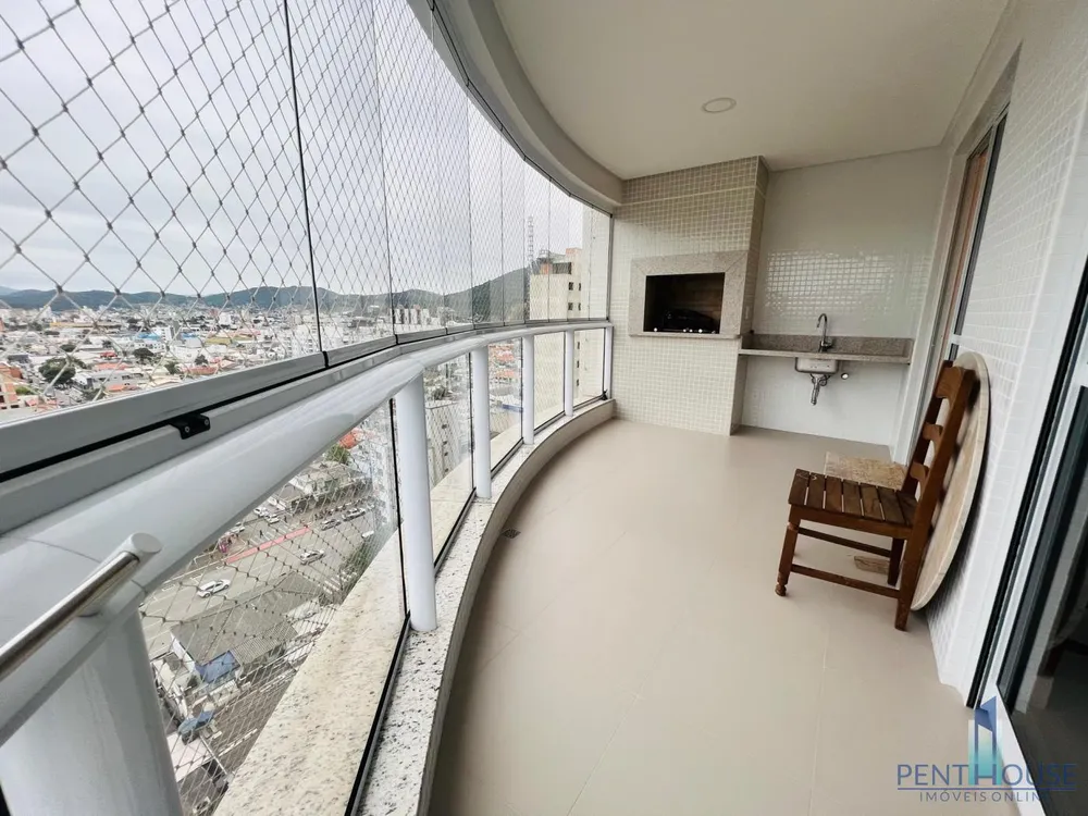 Apartamento, 3 quartos, 140 m² - Foto 2
