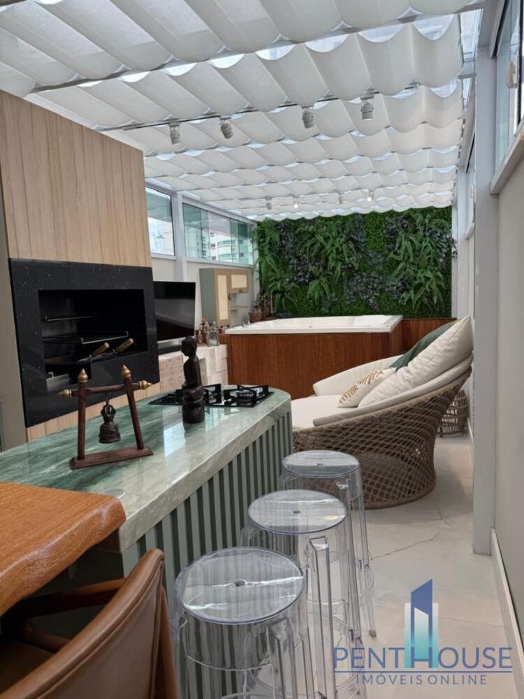 Apartamento à venda com 3 quartos, 145m² - Foto 4