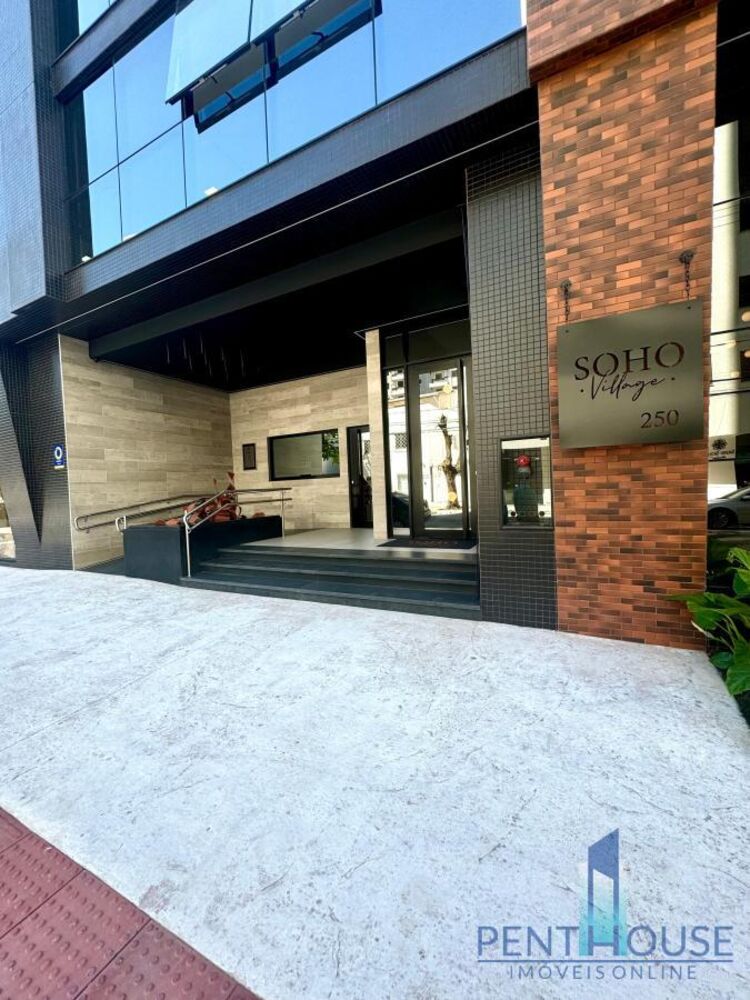 Apartamento à venda com 4 quartos, 135m² - Foto 2
