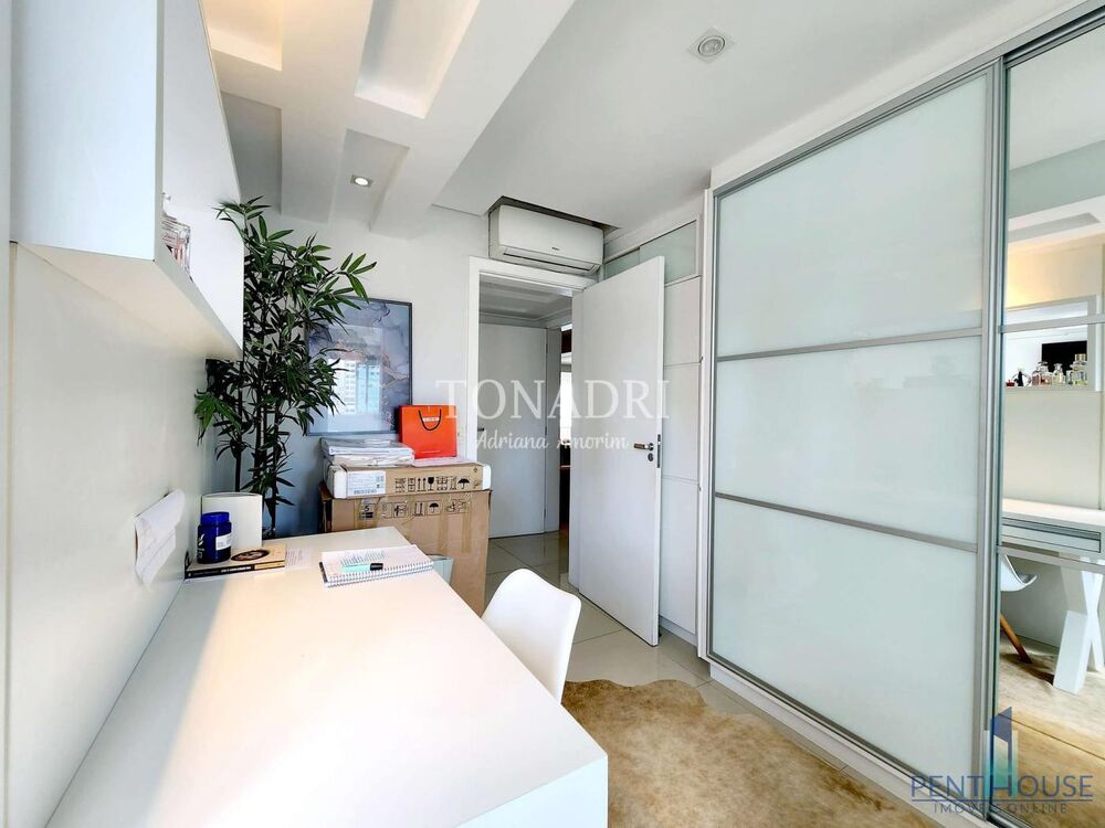 Apartamento, 3 quartos, 260 m² - Foto 25
