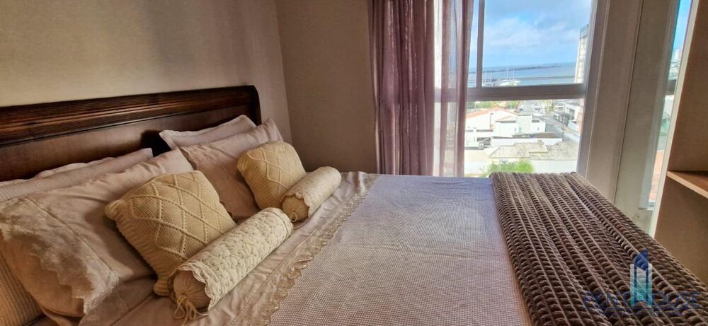 Apartamento à venda com 2 quartos, 76m² - Foto 4