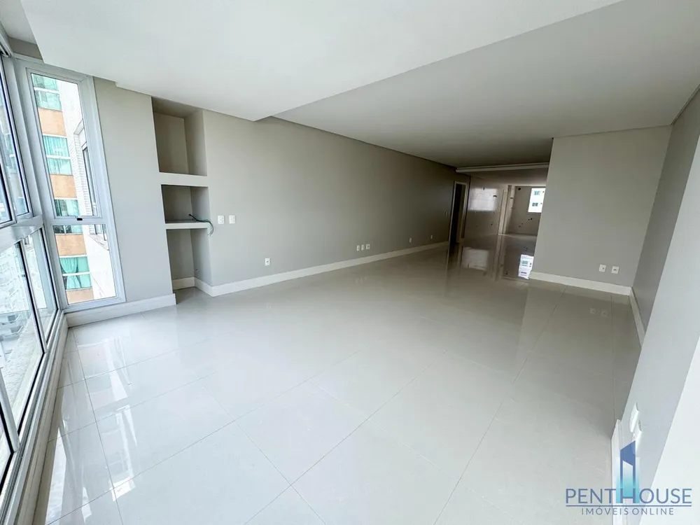 Apartamento, 3 quartos, 150 m² - Foto 1
