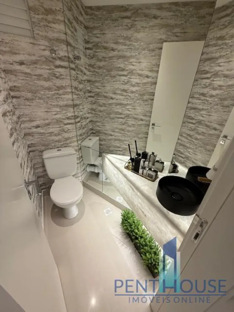 Apartamento, 3 quartos, 134 m² - Foto 1