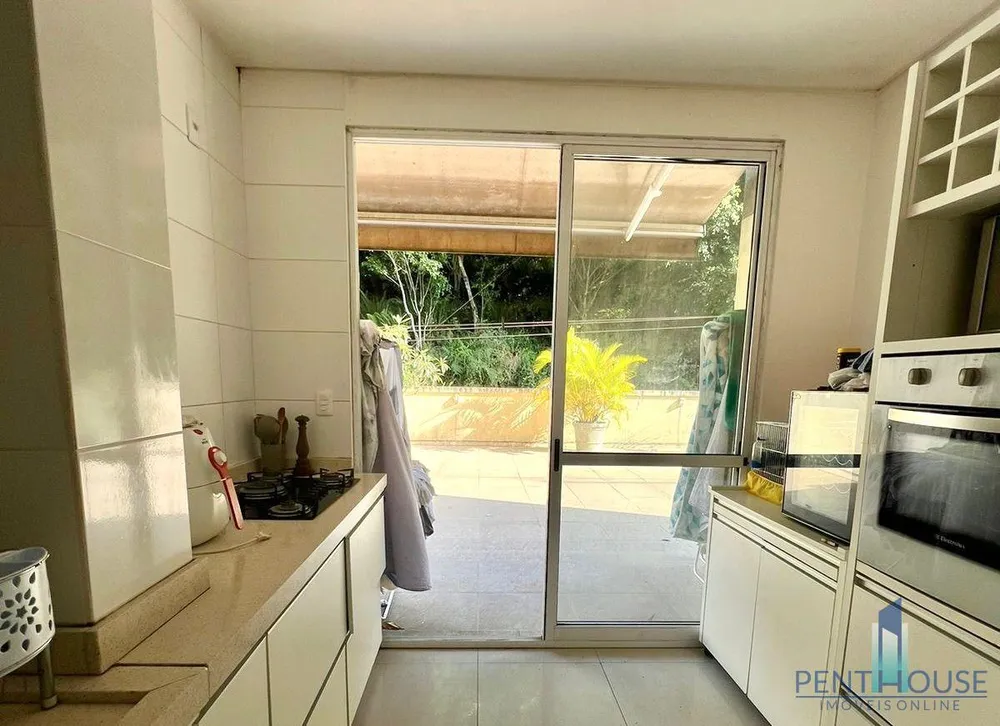 Apartamento, 3 quartos, 140 m² - Foto 1