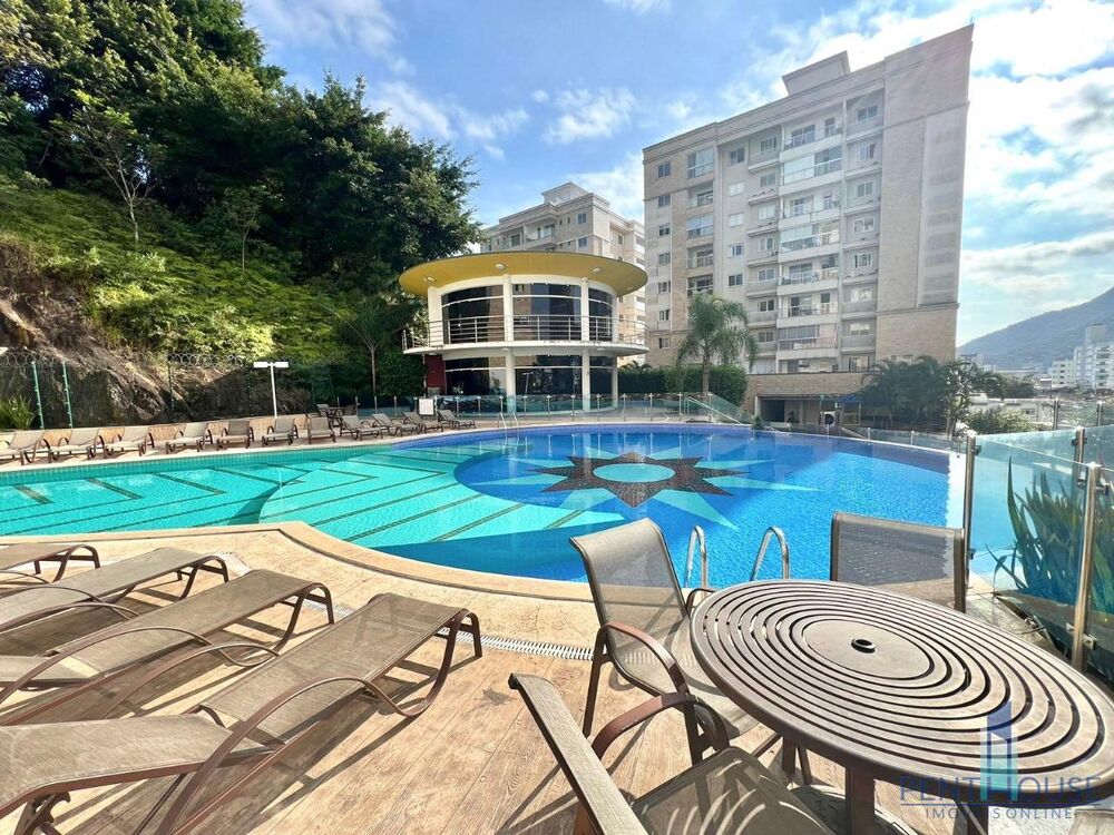 Apartamento, 3 quartos, 140 m² - Foto 1