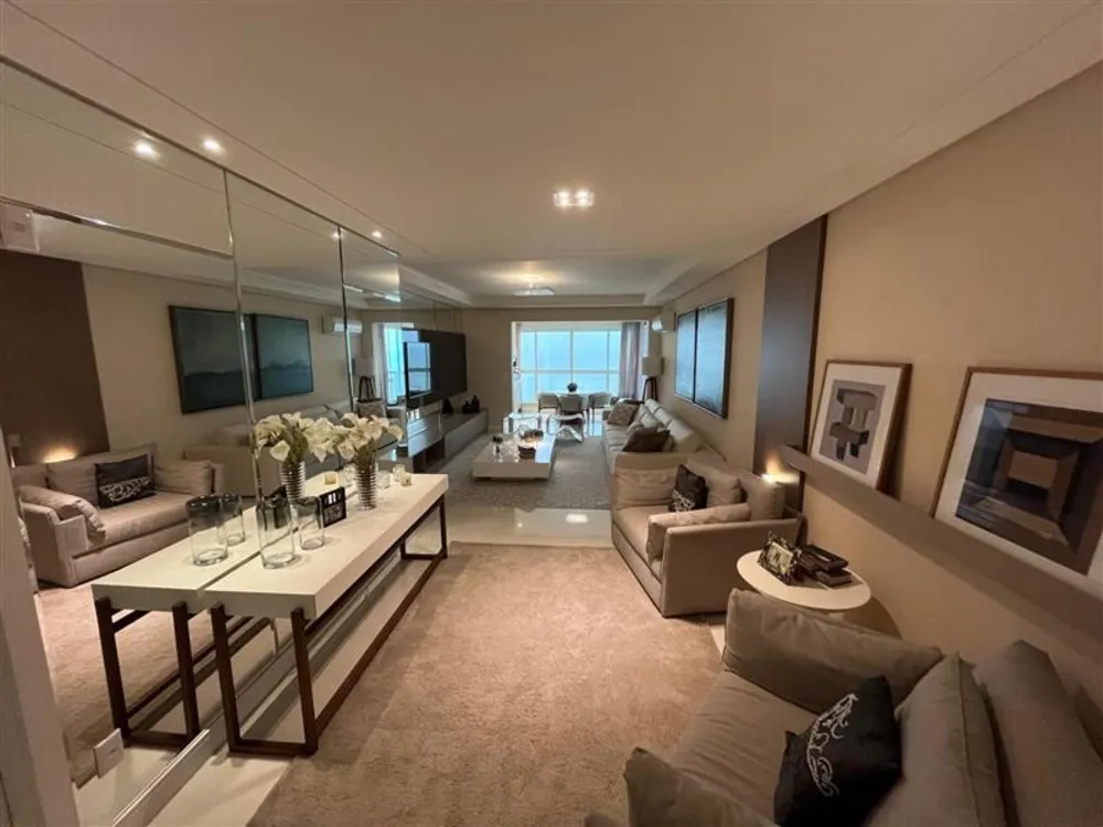 Apartamento, 3 quartos, 179 m² - Foto 2