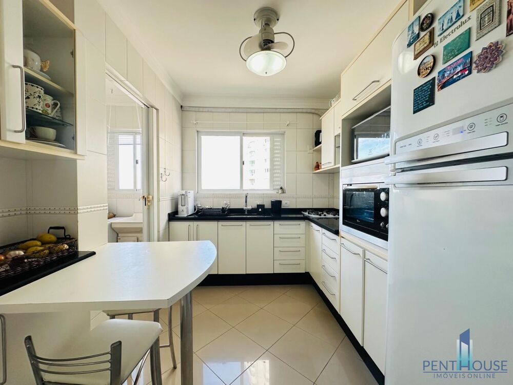 Apartamento à venda com 3 quartos, 114m² - Foto 7