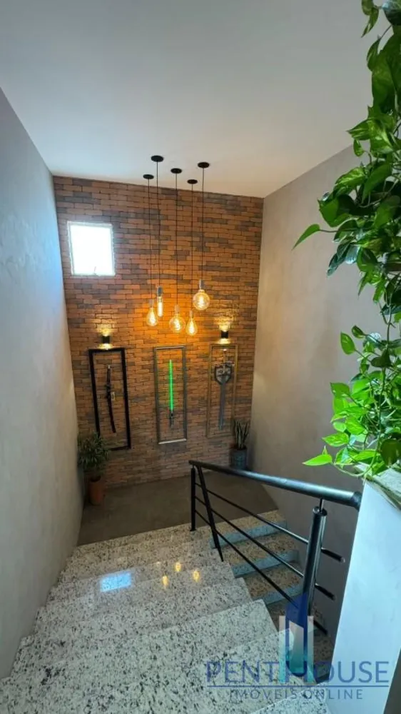 Cobertura, 3 quartos, 210 m² - Foto 2