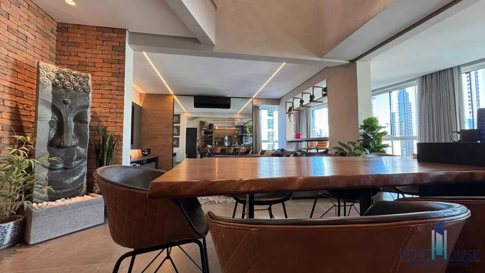 Cobertura, 3 quartos, 210 m² - Foto 1