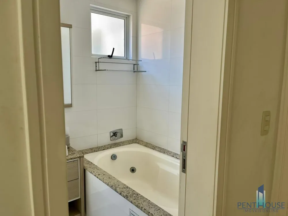 Apartamento, 3 quartos, 130 m² - Foto 4